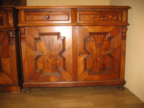 kis_szekreny_01.jpg kis_szekreny_01.jpg